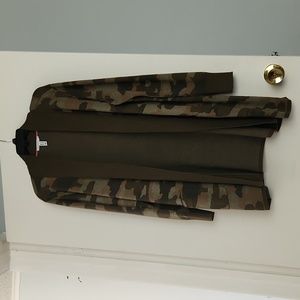 Isaac Mizrahi open camo cardigan